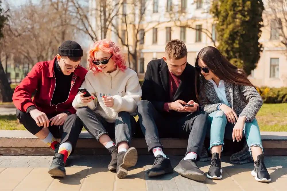 7 Gaya Hidup Gen Z yang Mempengaruhi Generasi Lain